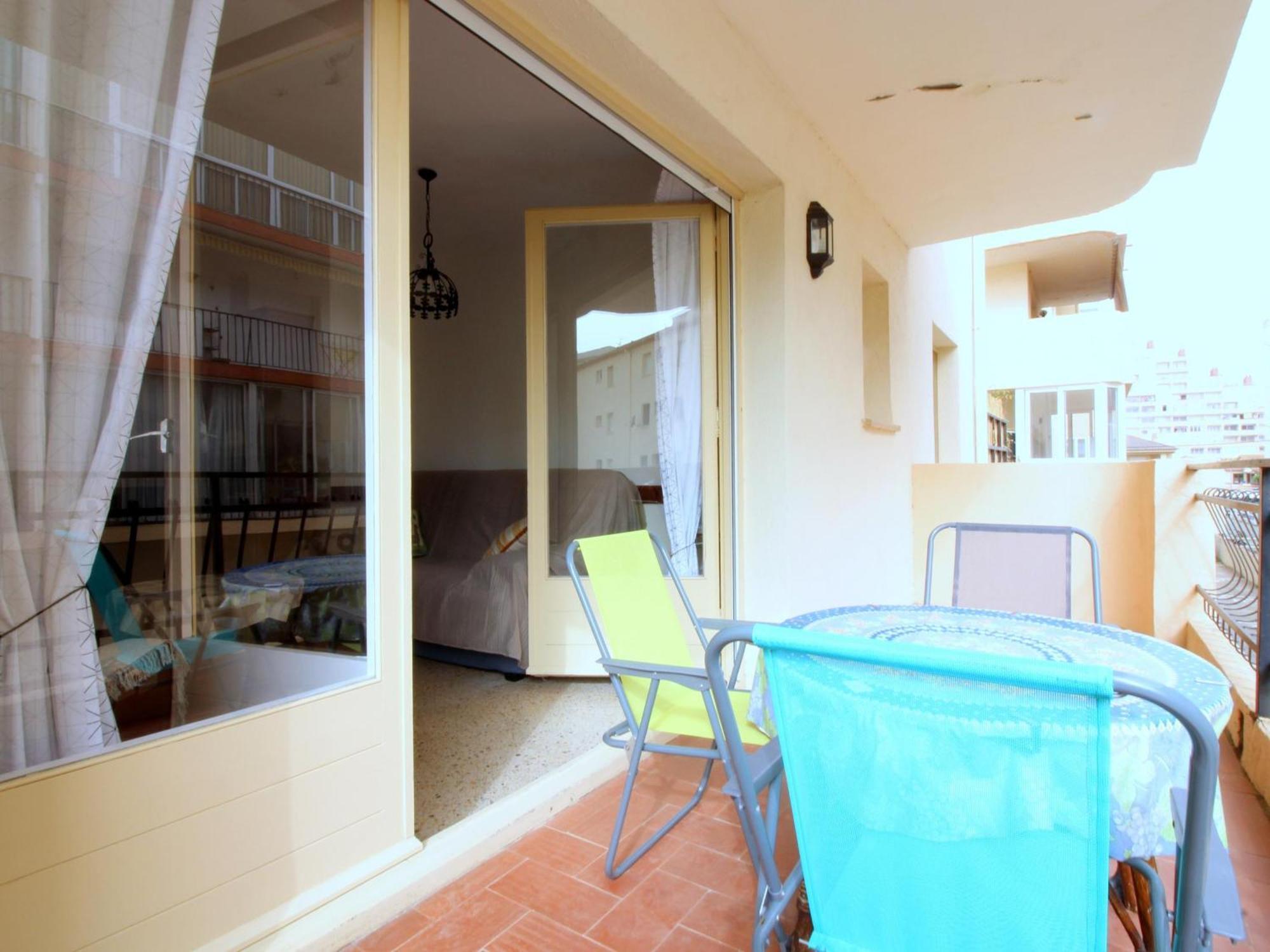Apartment Centrico Con Terraza, A 350m De La Playa En Santa Margarita - Es-228-108 Roses